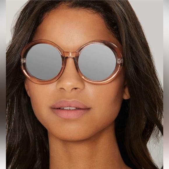 Quay Australia Outside Squad round mirrored sunglasses - Picture 3 of 8